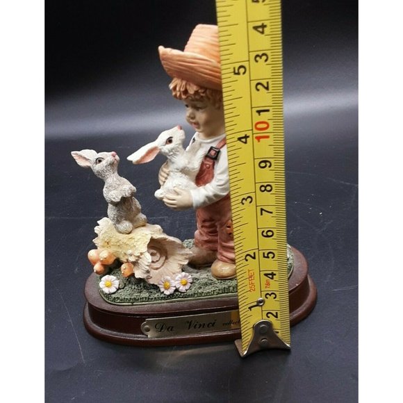 Vintage Da VINCI COLLECTION figurine 5.5" Farm Boy W Rabbits Excellent Condition - Picture 10 of 11